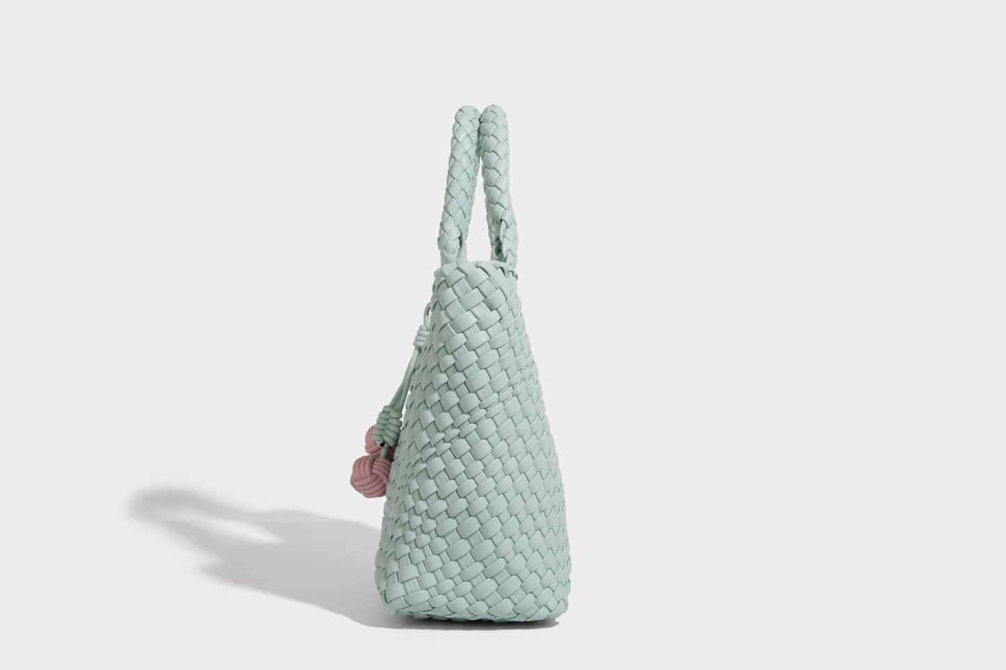 Handmade Woven Shoulder Bag for Women Vegan Leather Tote Bag Large Beach Travel Handbags and Purses Designer Basket Bucket Bags