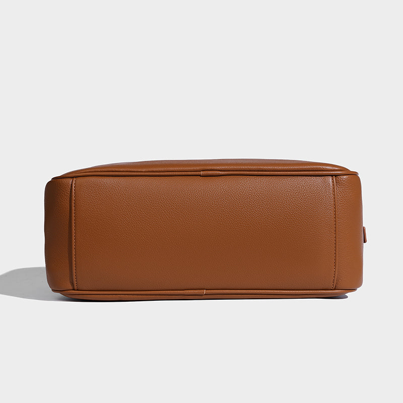 Fashionable vegan leather lady purse