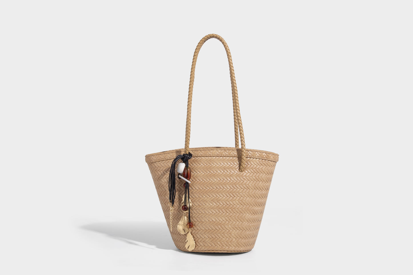 Woven women's bag